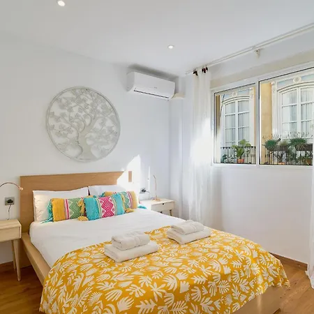 Green Home Malaga Apartment *
